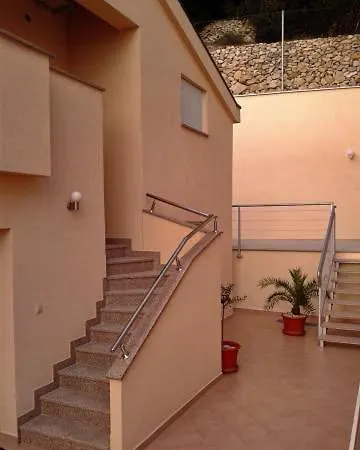 Guest house Antonia Makarska