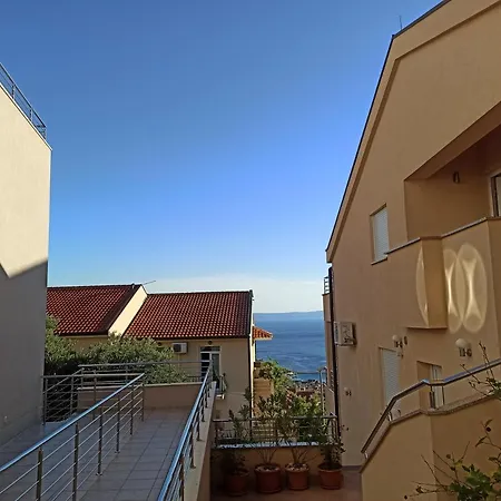 Antonia 3* Макарська